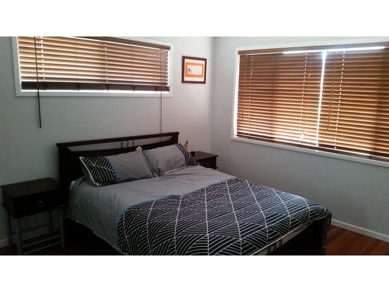 6 Ikana Court, Southport QLD 4215