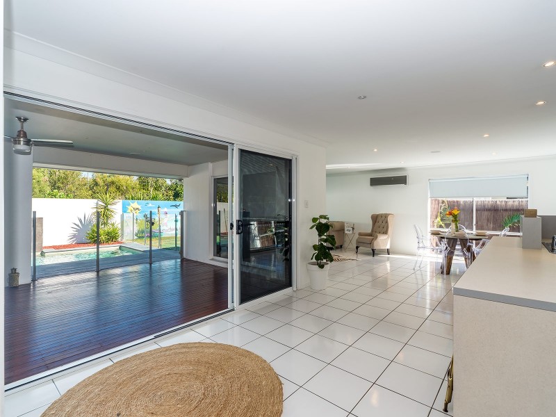 9 River Links Boulevard East, Helensvale QLD 4212