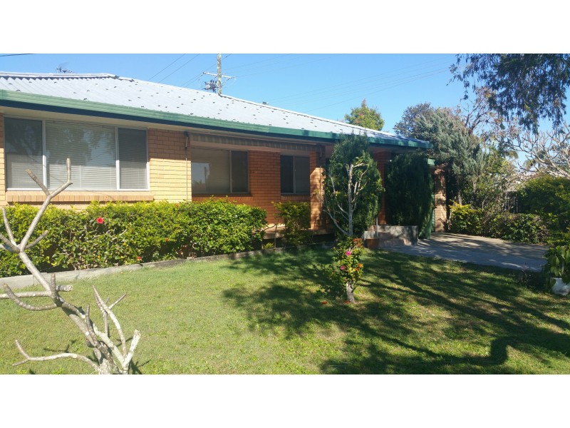 22 St Nicholas Drive, Biggera Waters QLD 4216