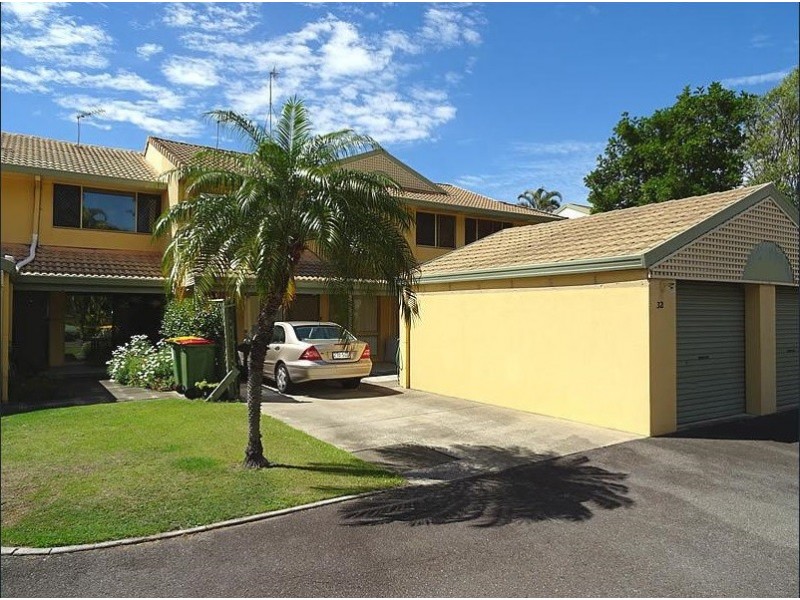 32/469 Pine Ridge Road, Runaway Bay QLD 4216