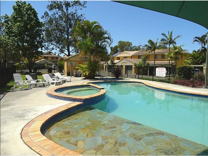 32/469 Pine Ridge Road, Runaway Bay QLD 4216