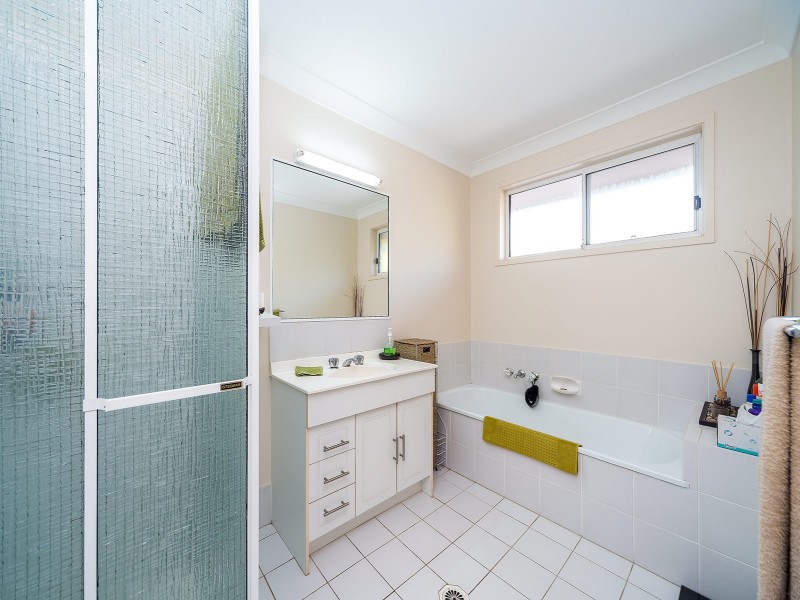 52 Gooding Drive, Coombabah QLD 4216