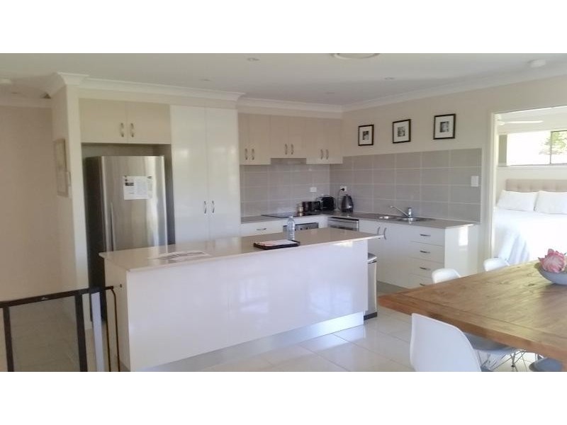 13B Morning Sun Court, Maudsland QLD 4210