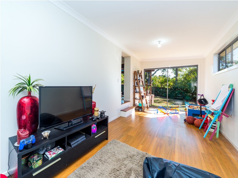 17 Kerrabee Street, Nerang QLD 4211