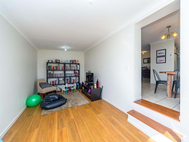 17 Kerrabee Street, Nerang QLD 4211