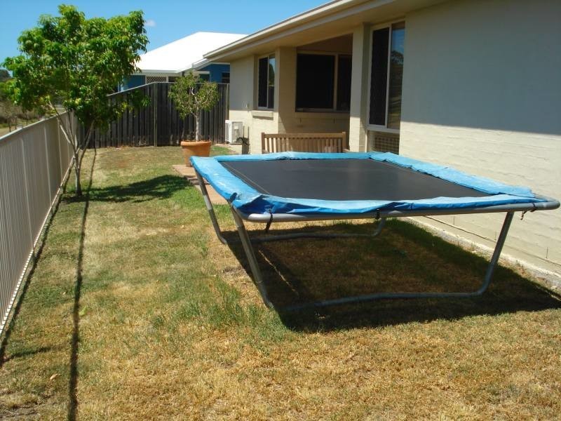 13 Maidenhead Court, Oxenford QLD 4210