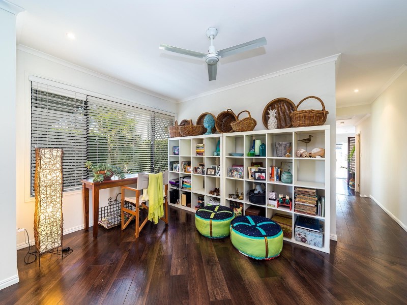 41 Bruce Avenue, Paradise Point QLD 4216