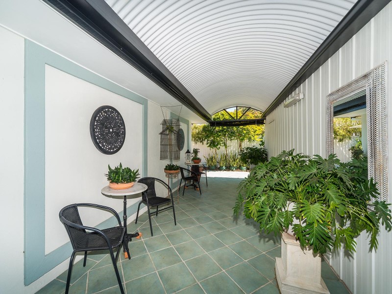 41 Bruce Avenue, Paradise Point QLD 4216