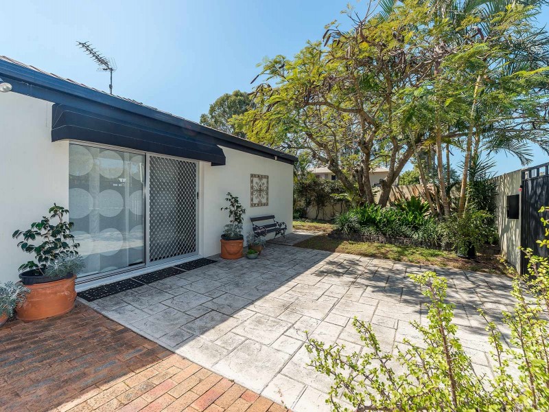 41 Bruce Avenue, Paradise Point QLD 4216