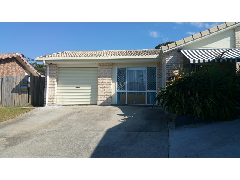 2/9 Clovelly Place, Labrador QLD 4215