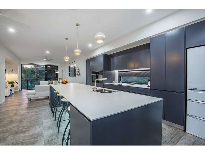 15 Pendragon Drive, Coomera Waters QLD 4209