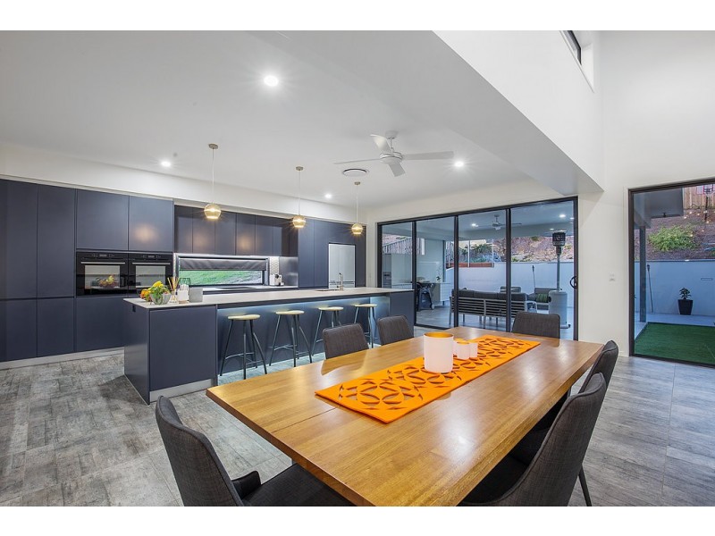 15 Pendragon Drive, Coomera Waters QLD 4209