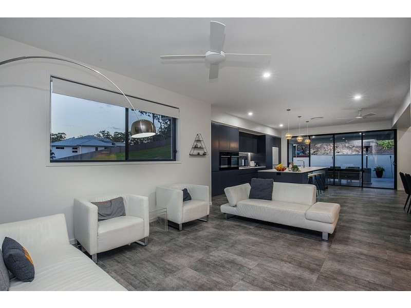 15 Pendragon Drive, Coomera Waters QLD 4209
