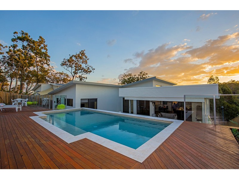 15 Pendragon Drive, Coomera Waters QLD 4209