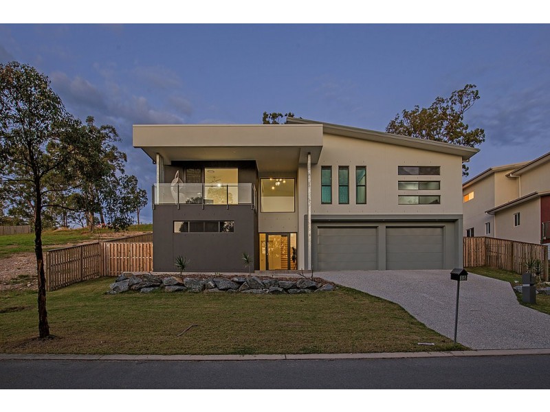 15 Pendragon Drive, Coomera Waters QLD 4209