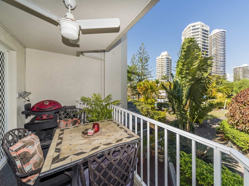 24/37 Bayview Street, Runaway Bay QLD 4216