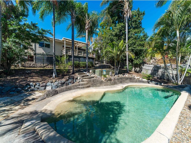 39 Adaminaby Drive, Helensvale QLD 4212