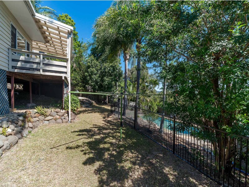 39 Adaminaby Drive, Helensvale QLD 4212