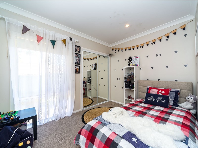 2 Sundown Drive, Paradise Point QLD 4216