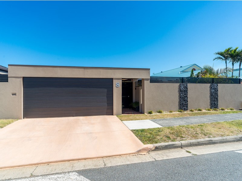 8 Oxley Drive, Paradise Point QLD 4216