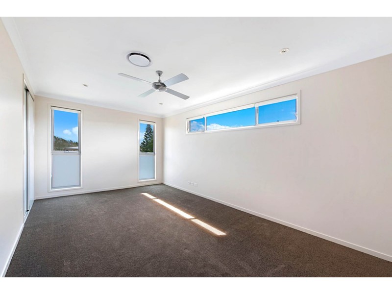 1/12 Topaz Court, Hollywell QLD 4216