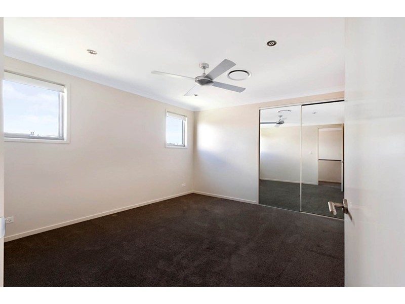 1/12 Topaz Court, Hollywell QLD 4216