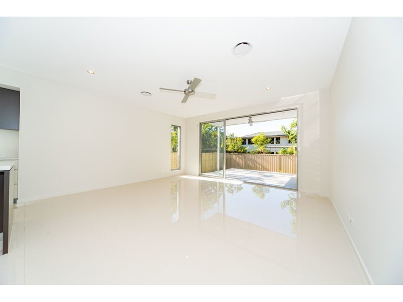 1/12 Topaz Court, Hollywell QLD 4216