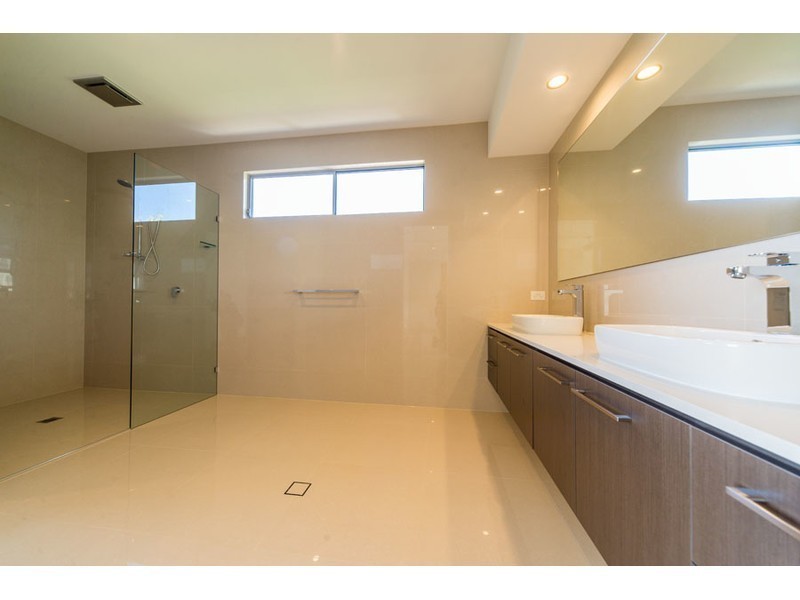 1/12 Topaz Court, Hollywell QLD 4216