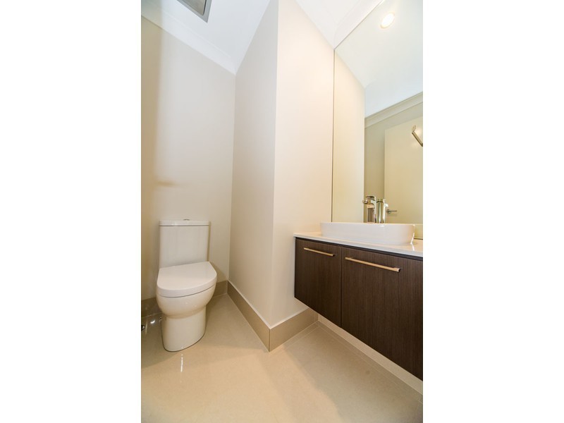 1/12 Topaz Court, Hollywell QLD 4216