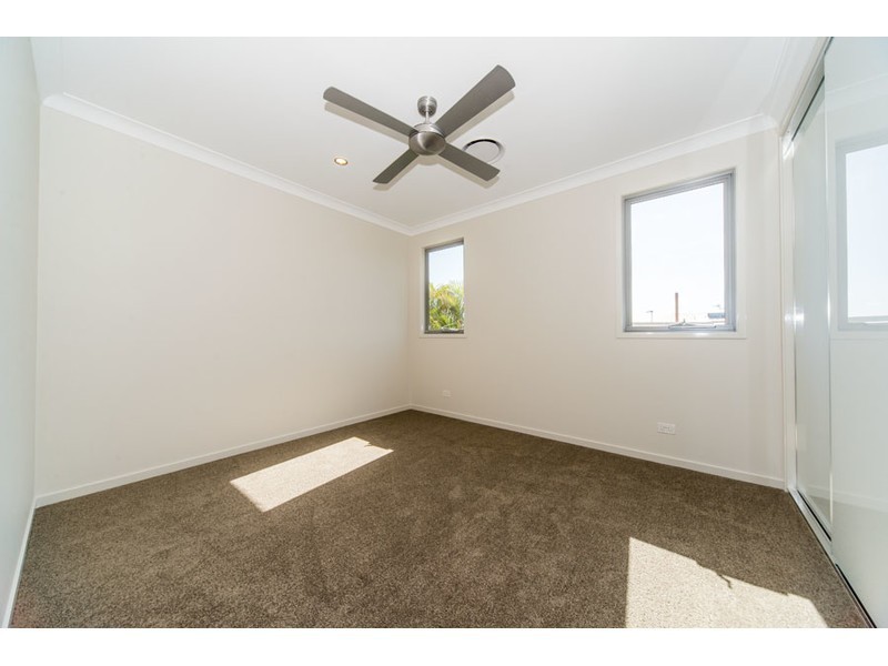 1/12 Topaz Court, Hollywell QLD 4216