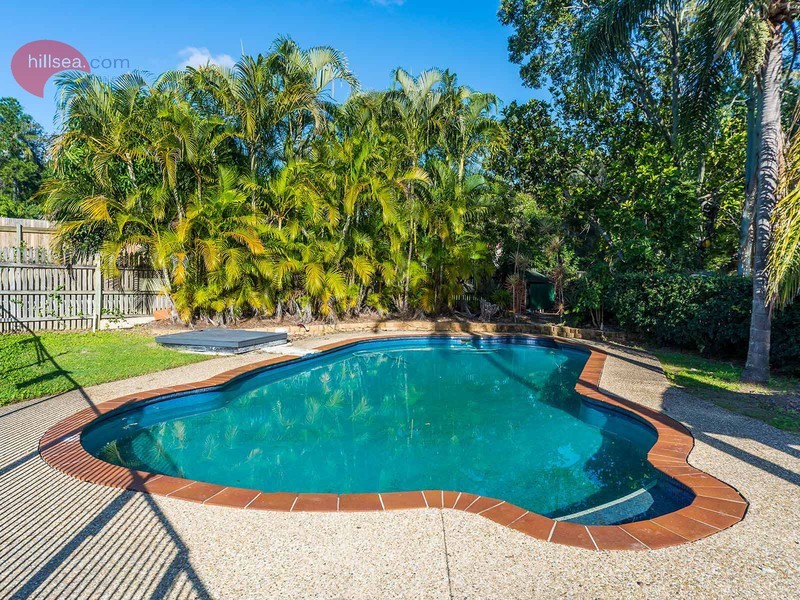 49 Riversdale Road, Oxenford QLD 4210