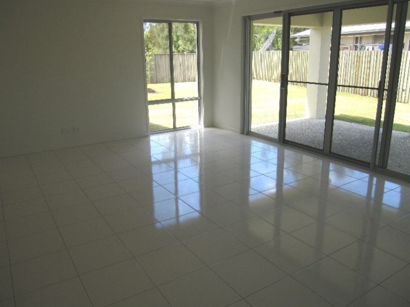 6 Lillypilly Court, Helensvale QLD 4212