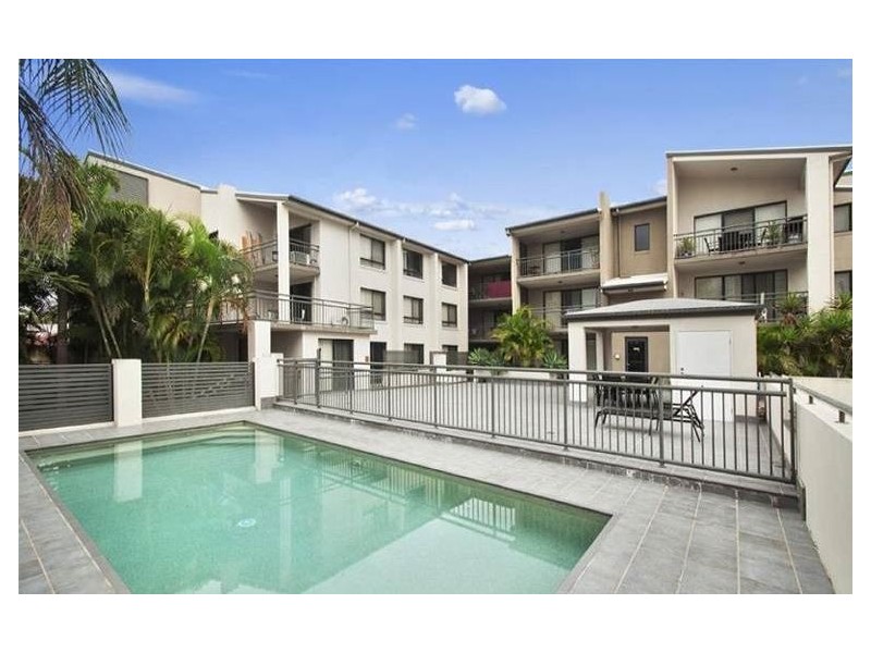 4/46-48 Lenneberg Street, Southport QLD 4215