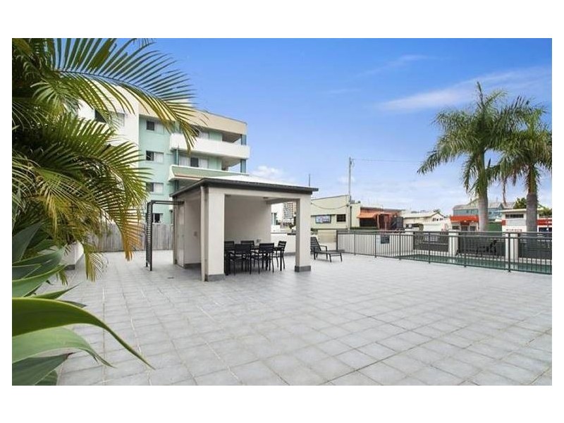 4/46-48 Lenneberg Street, Southport QLD 4215