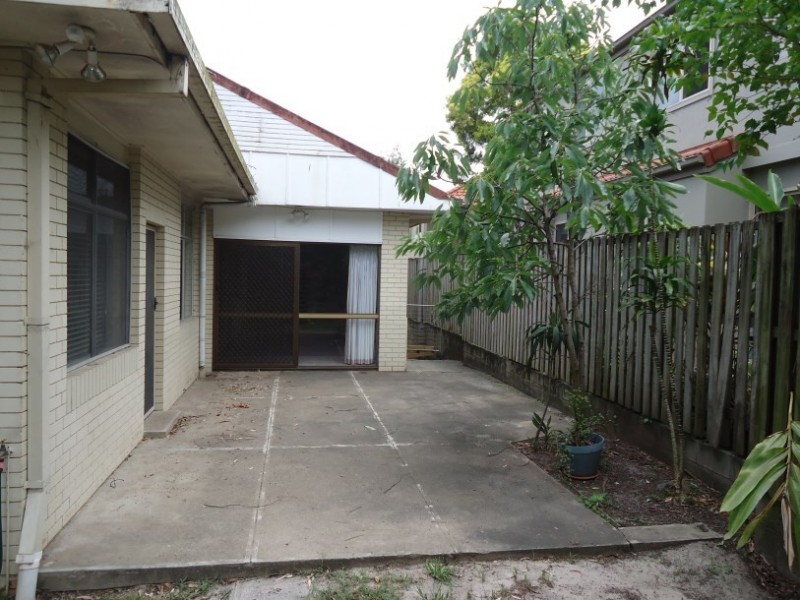 1/47 Harley Street, Labrador QLD 4215