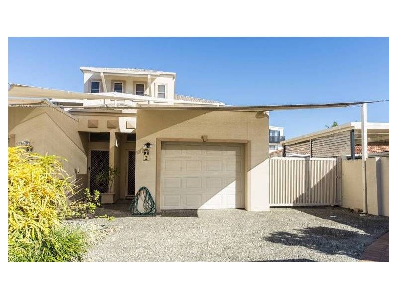 2/22 Nankeen Avenue, Paradise Point QLD 4216
