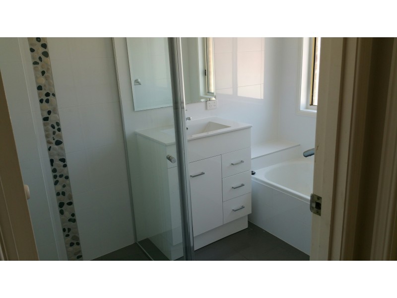 25 Floyd Court, Parkwood QLD 4214