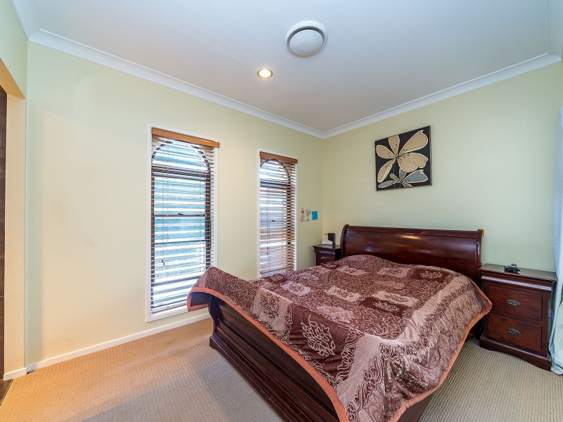 4 Pedder Place, Coombabah QLD 4216