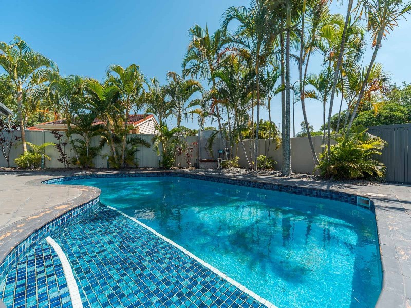 4 Pedder Place, Coombabah QLD 4216