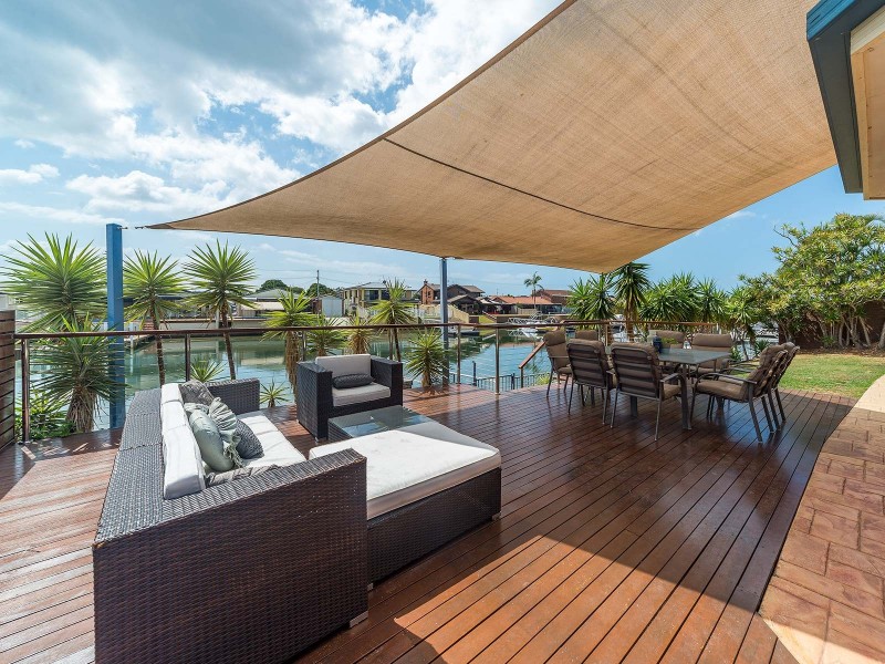 30 Walter Raleigh Crescent, Hollywell QLD 4216