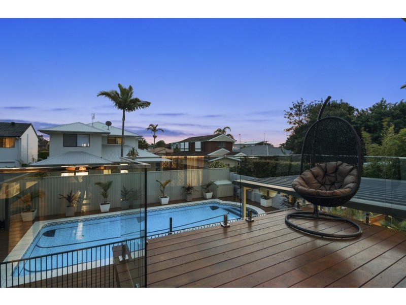 38 Scoter Avenue, Paradise Point QLD 4216