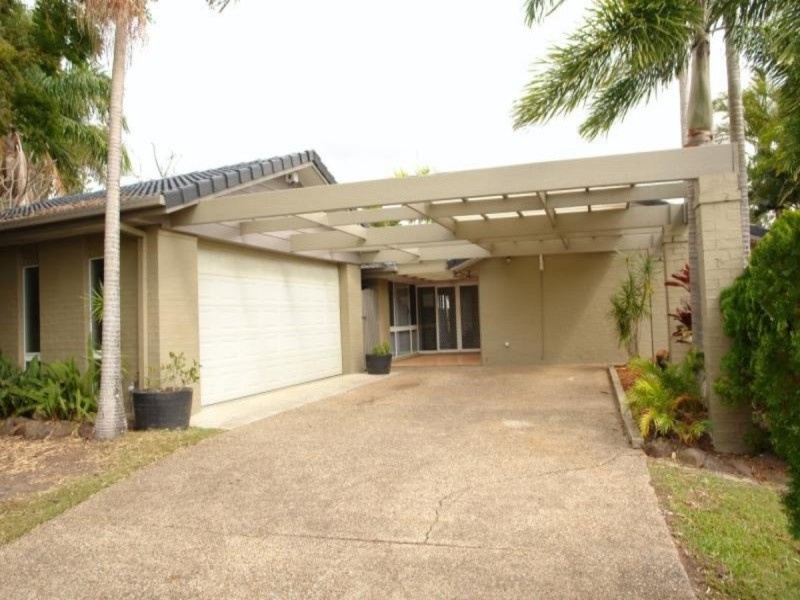 4 Crampton Court, Parkwood QLD 4214