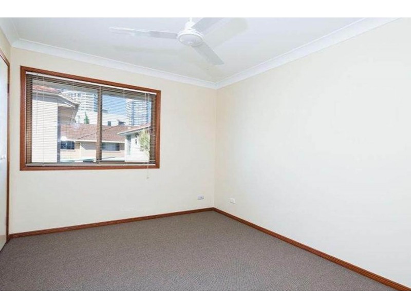21 Madang Crescent, Runaway Bay QLD 4216