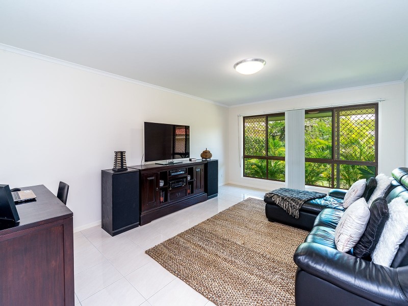 9 Clifton Street, Biggera Waters QLD 4216