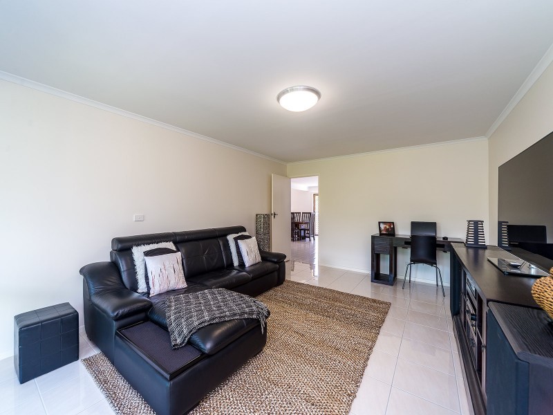 9 Clifton Street, Biggera Waters QLD 4216