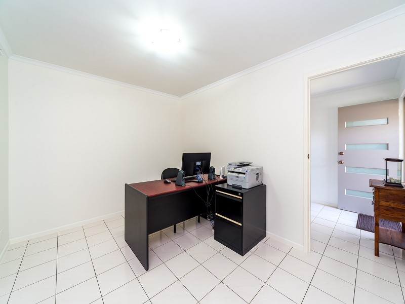 9 Clifton Street, Biggera Waters QLD 4216