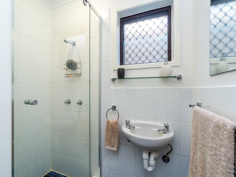 9 Clifton Street, Biggera Waters QLD 4216