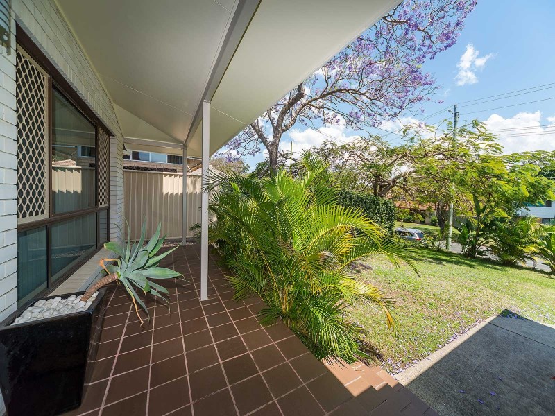 9 Clifton Street, Biggera Waters QLD 4216