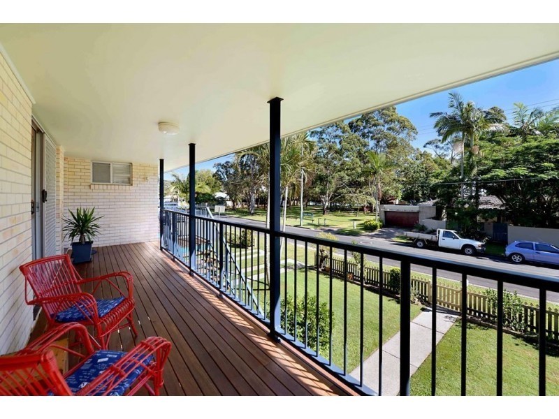 11 Tallara Street, Coombabah QLD 4216