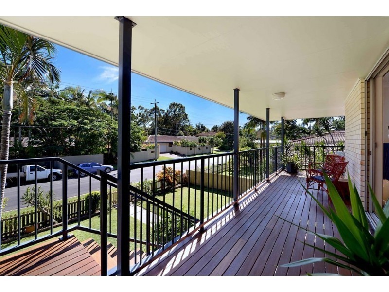 11 Tallara Street, Coombabah QLD 4216